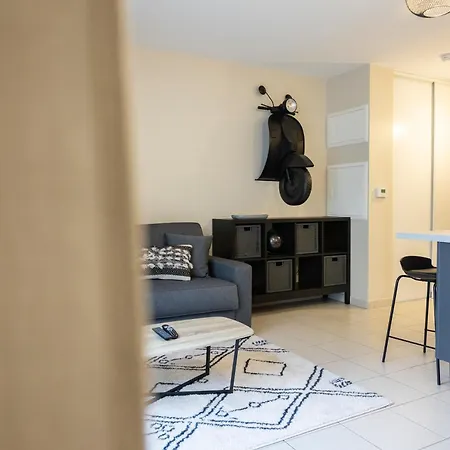En Avec Parking Apartmán *